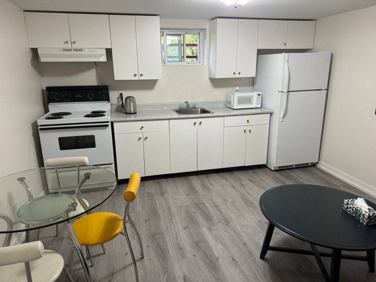 Toronto C07, ON M2R 1G9,374 Horsham AVE