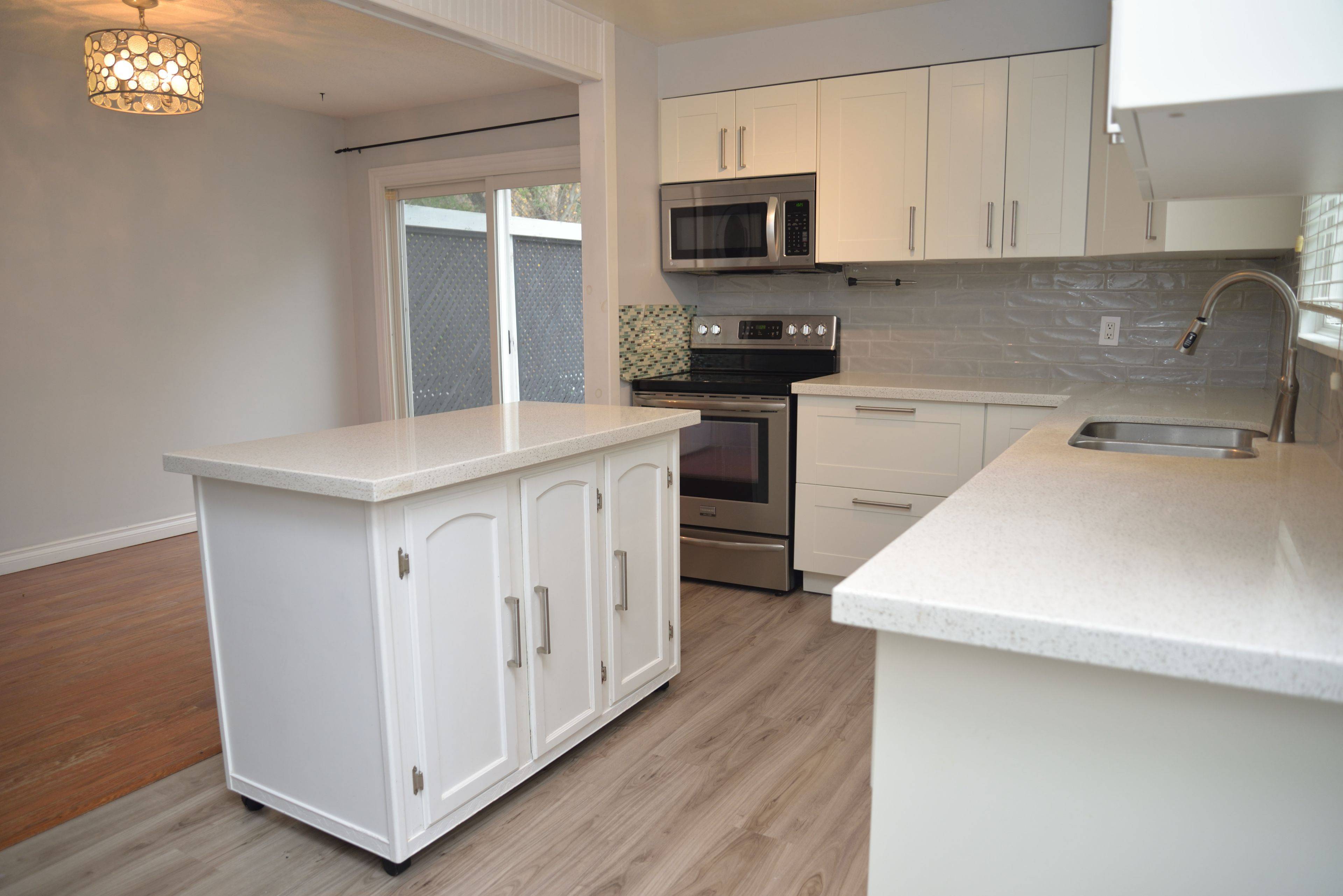 Oshawa, ON L1J 6V3,338 Homestead CT