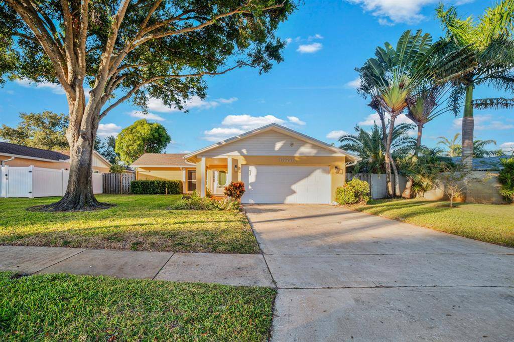 Largo, FL 33774,13653 Serena Drive