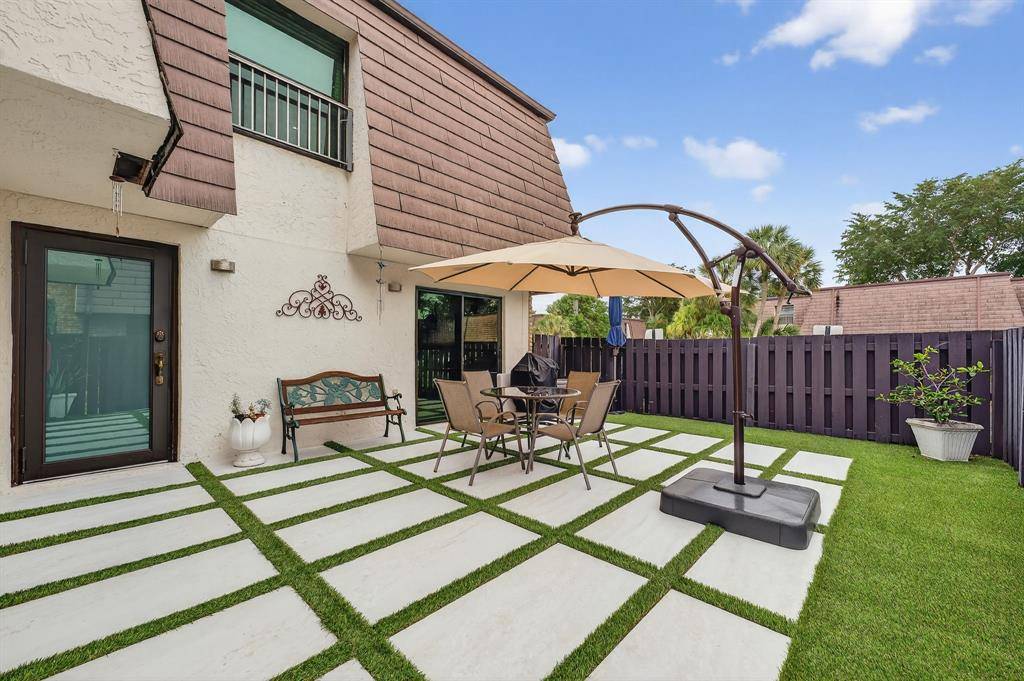 Coral Springs, FL 33065,2692 NW 99th Ave #2692