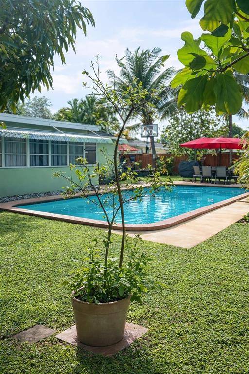 Plantation, FL 33317,151 NW 49th Ave