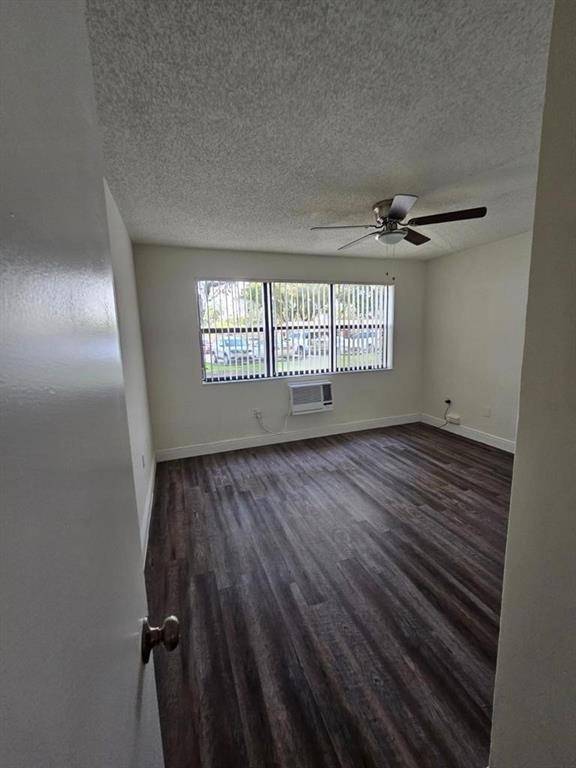 Hialeah, FL 33015,18335 NW 68 Ave #700-103A