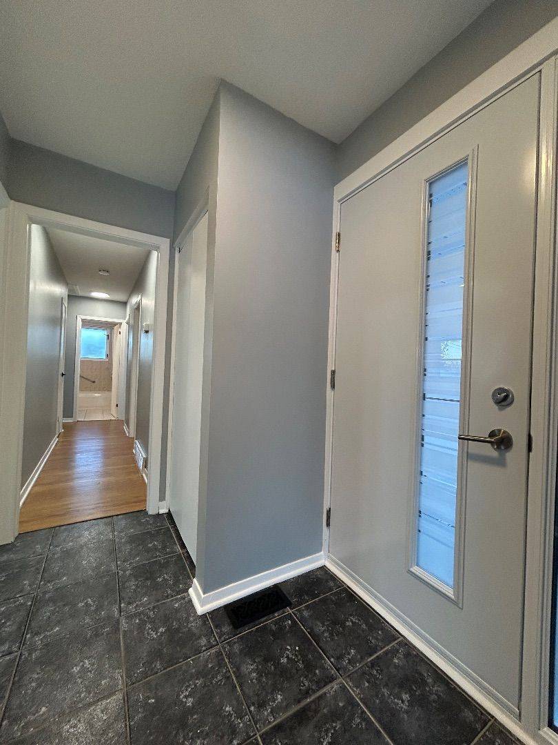 Billings Bridge - Riverside Park And Area, ON K1V 7G6,691 Fielding DR