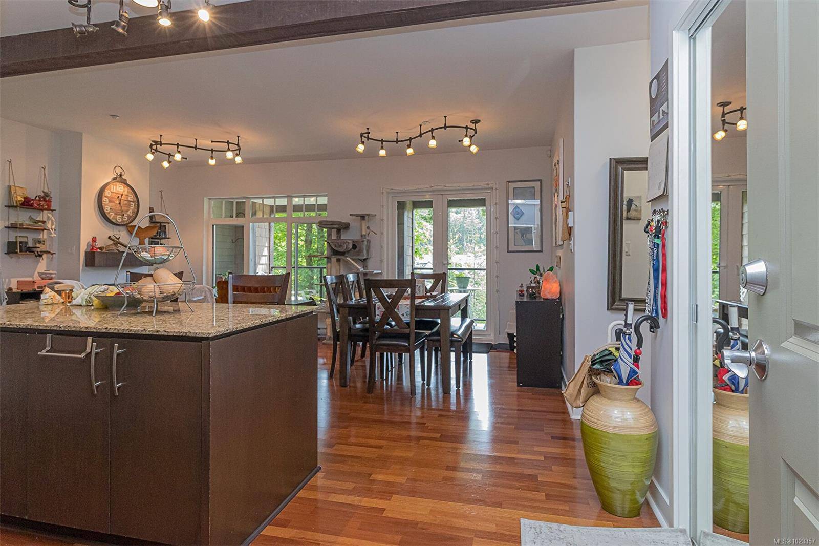 Langford, BC V9B 0E1,1395 Bear Mountain Pkwy #210/212