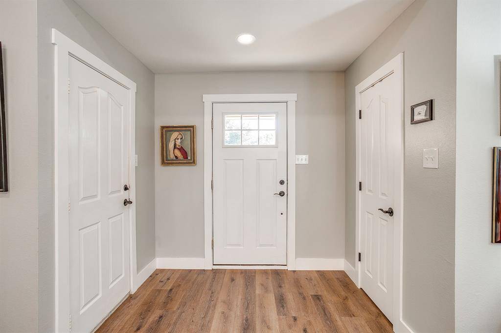 Joshua, TX 76058,407 Grayson