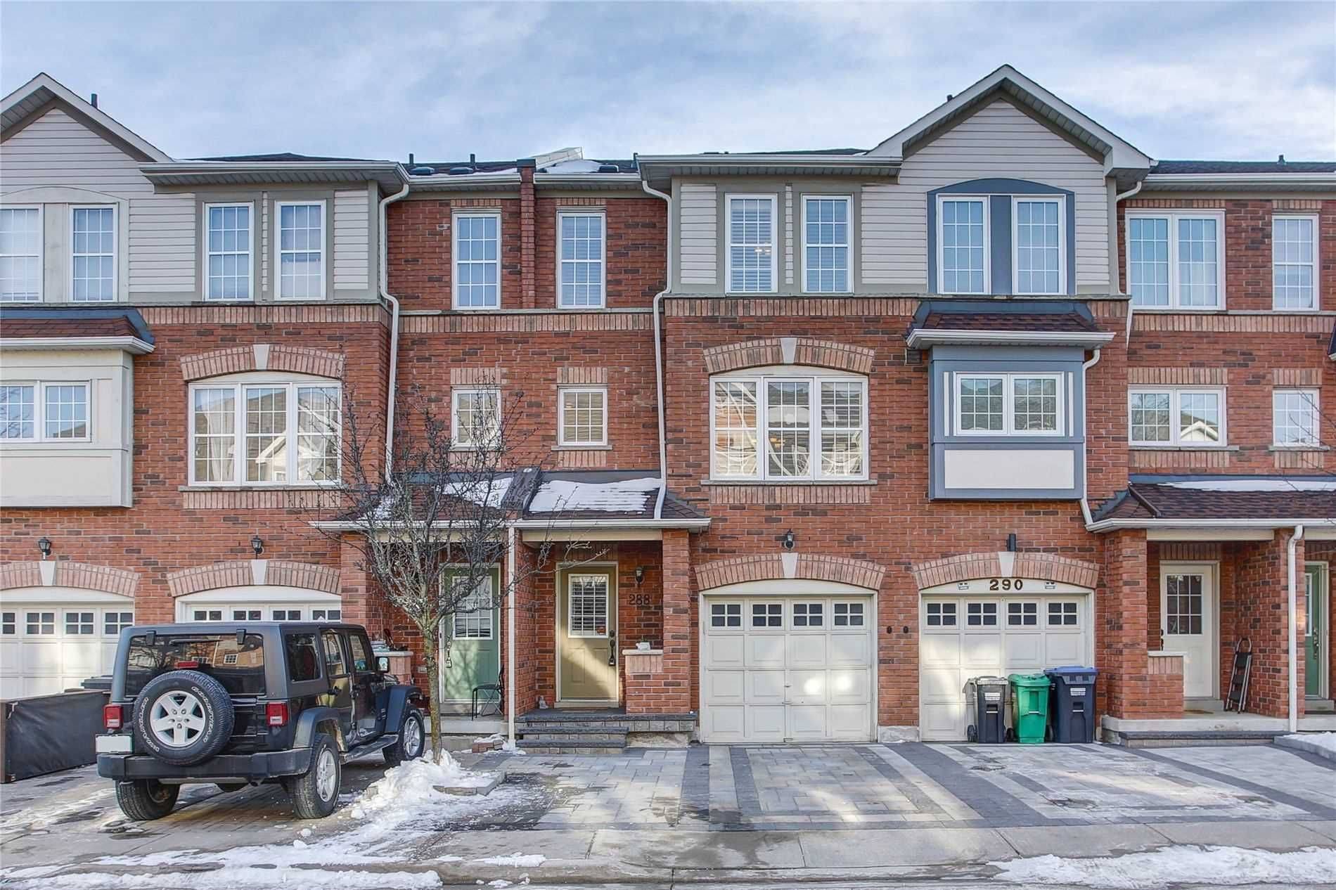 Mississauga, ON L5B 4N8,3030 Breakwater CT #288