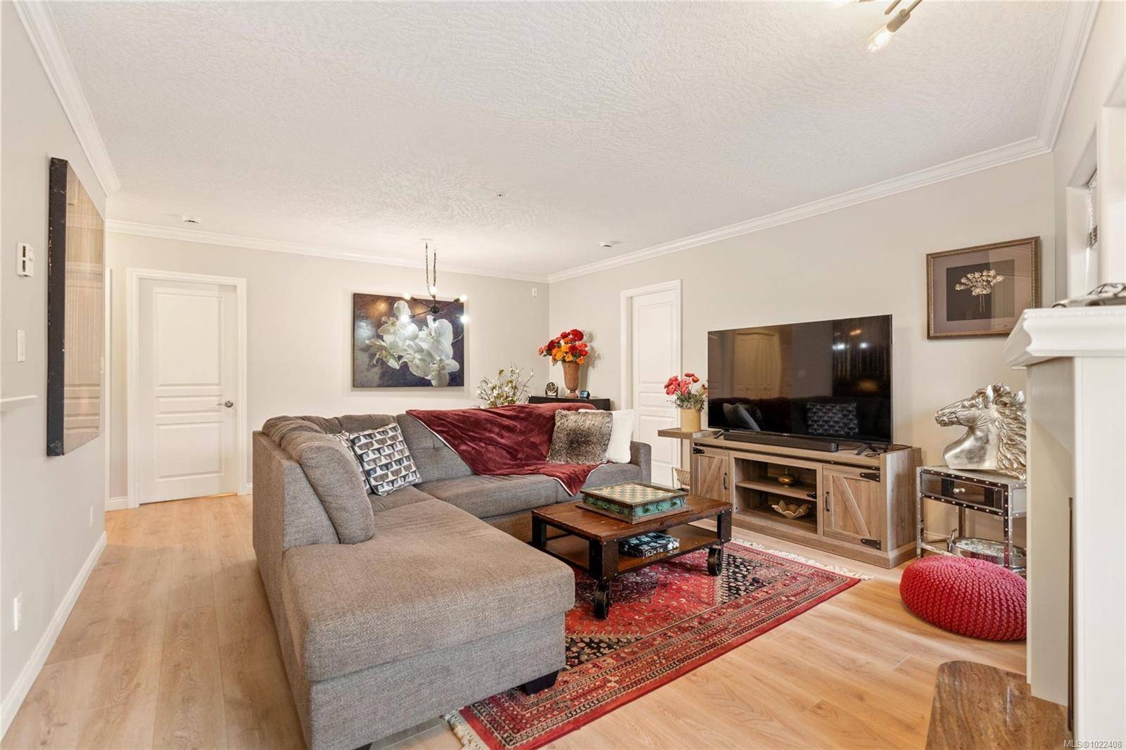 Victoria, BC V8V 4Z2,405 Quebec St #121