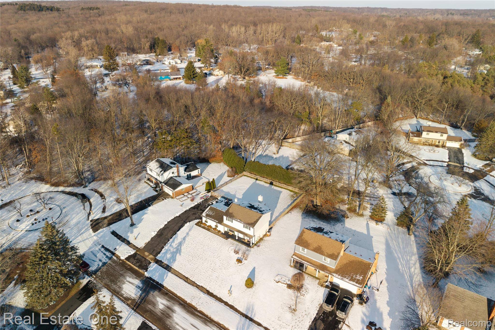 Clarkston, MI 48348,8680 Harbortowne DR