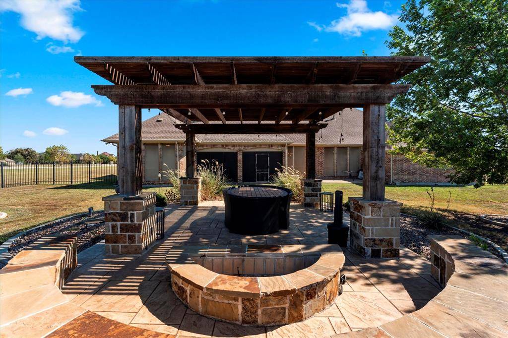 Mclendon Chisholm, TX 75032,22 Windsor Drive