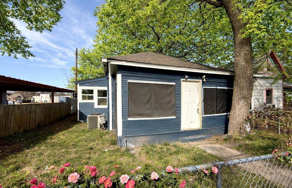 Denison, TX 75020,727 W Day Street