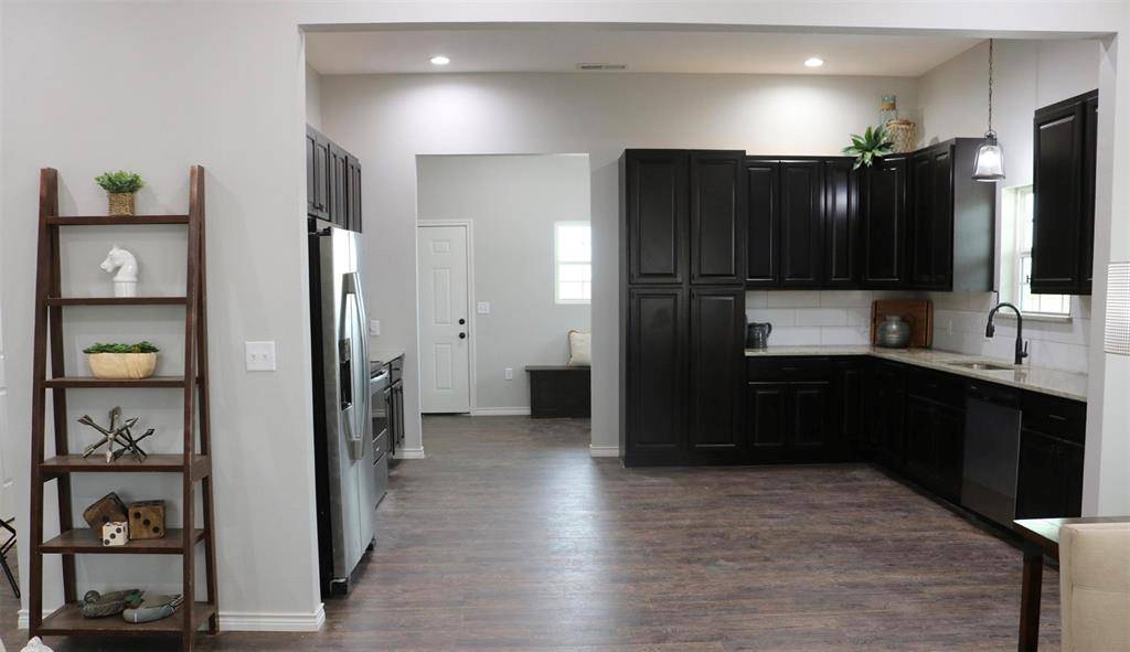 Boyd, TX 76023,119 Dove Street