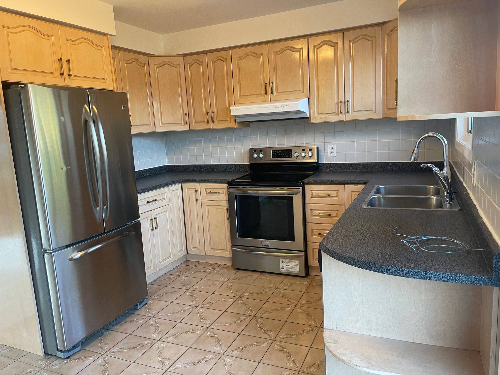 Toronto C15, ON M2J 3P7,51 Pleasant View DR