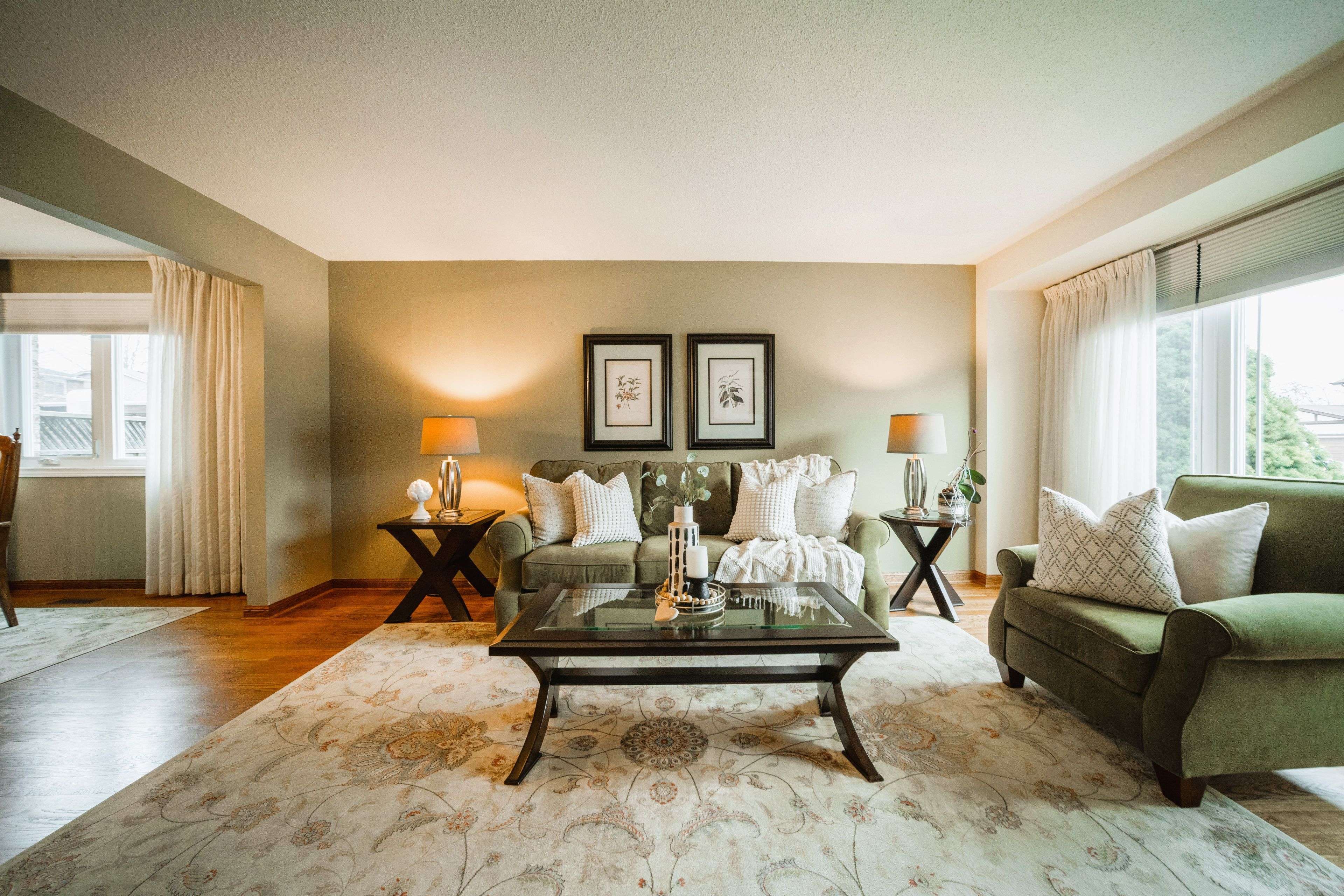 Toronto E10, ON M1C 3E6,110 Acheson BLVD