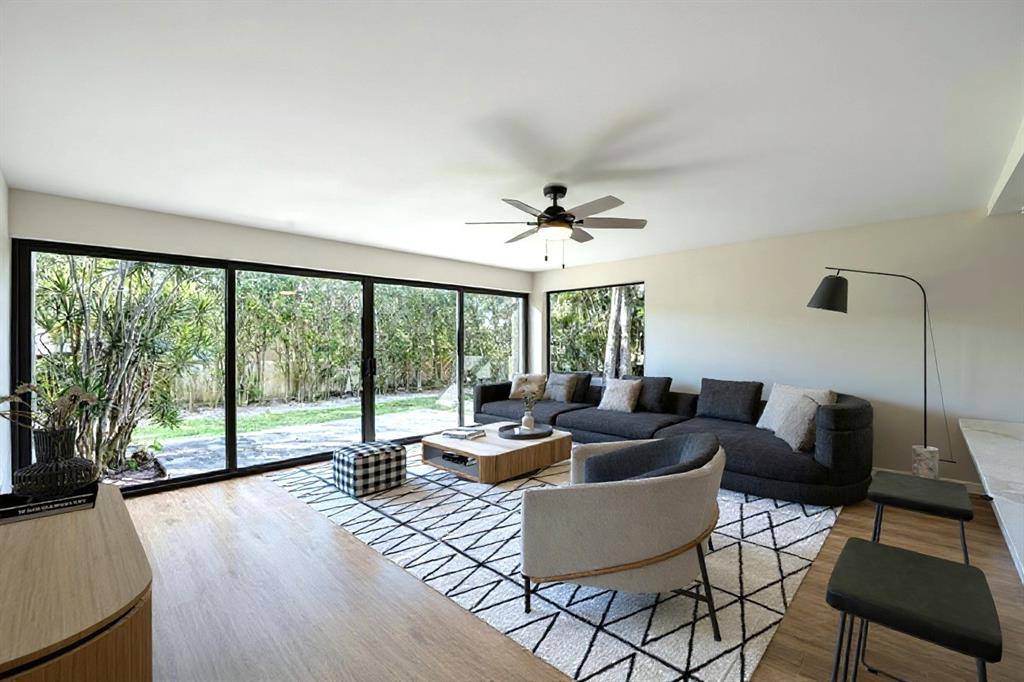 Pompano Beach, FL 33060,1100 SE 5th Ct #1