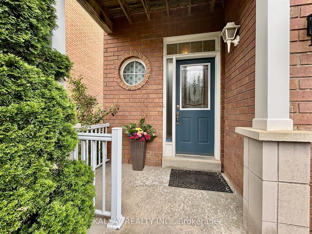 Vaughan, ON L6A 3K5,27 Pietro DR