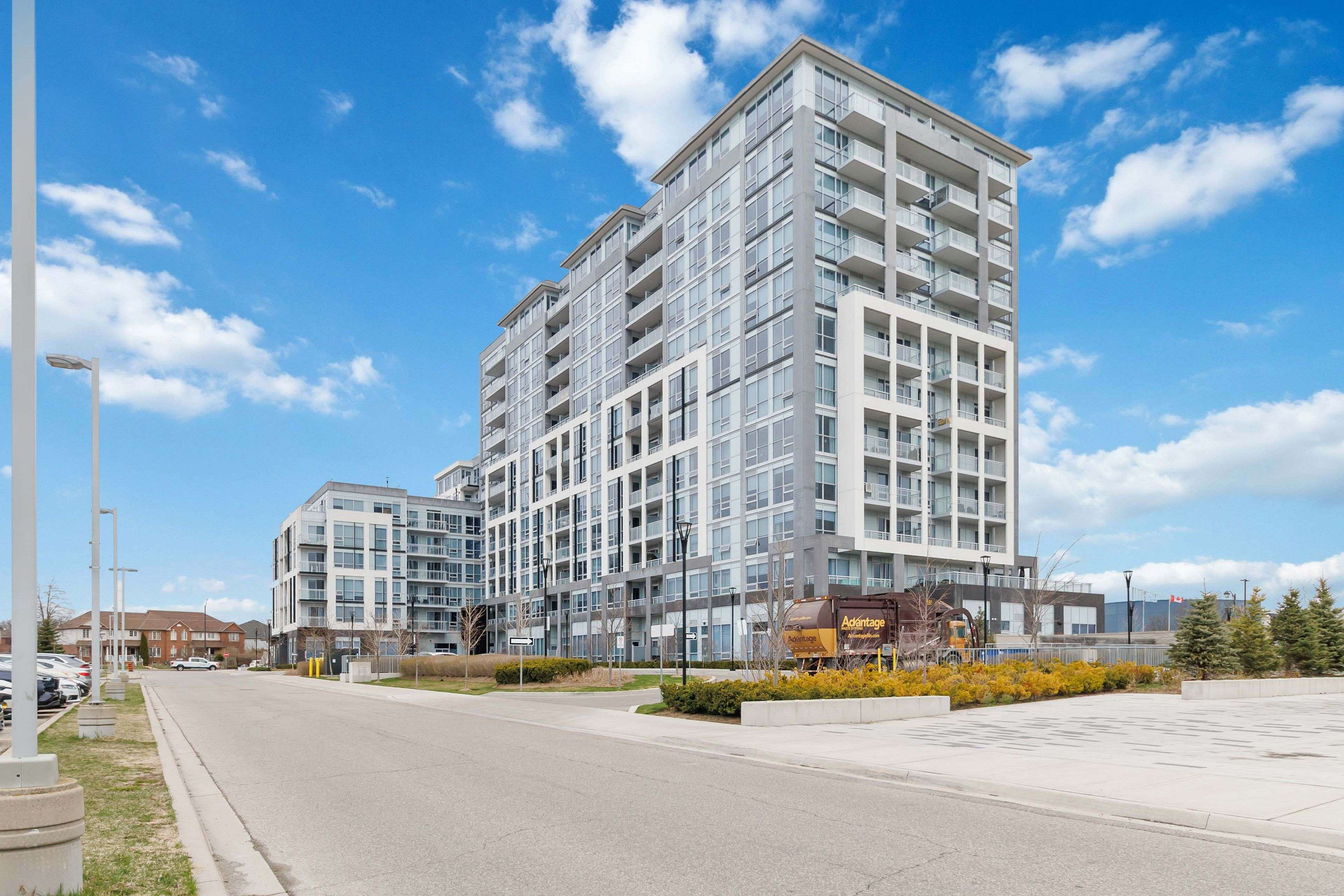 Milton, ON L9T 9M3,1050 MAIN ST W #502