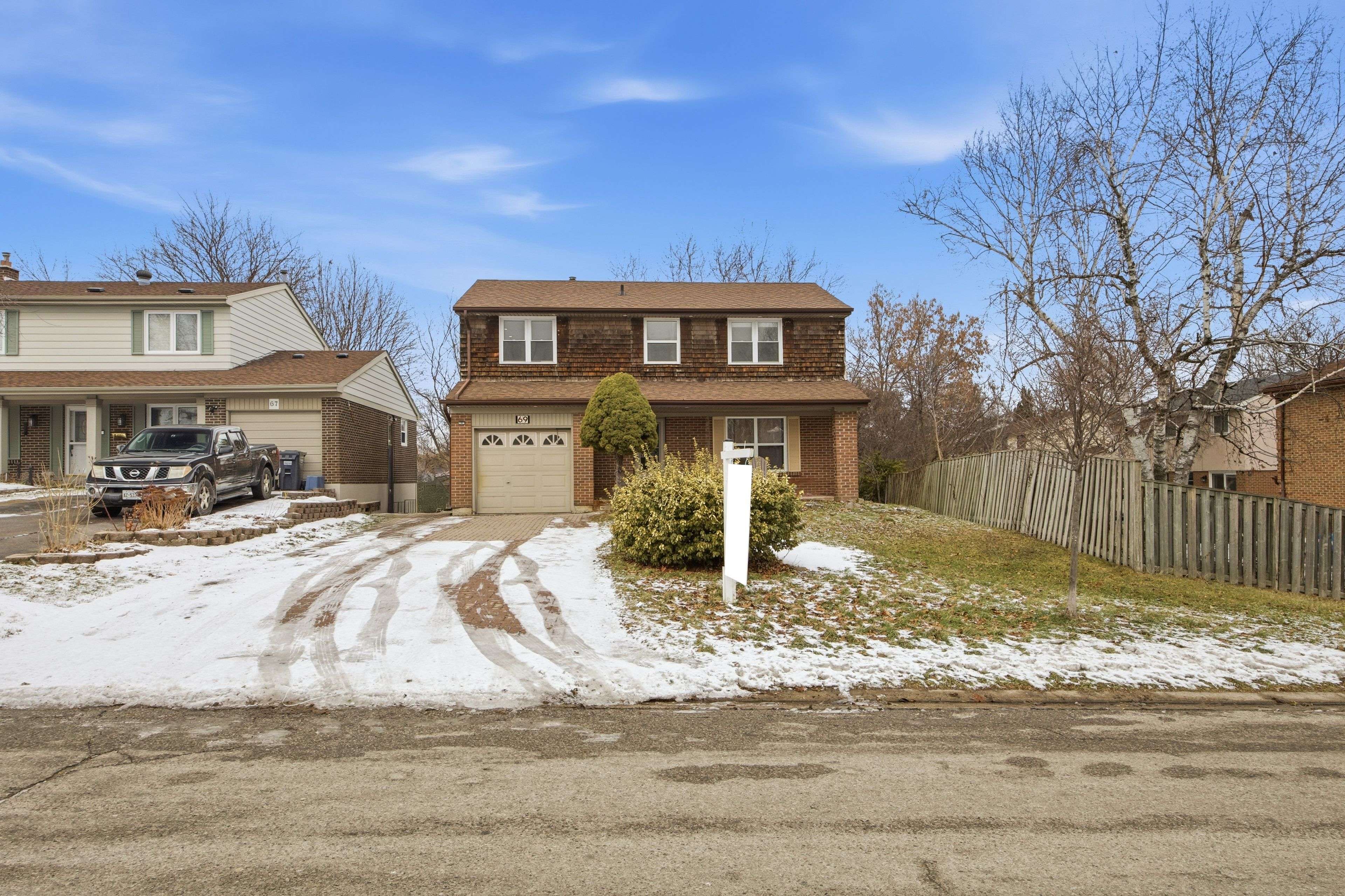 Brampton, ON L6S 2R6,69 Lorraine CRES