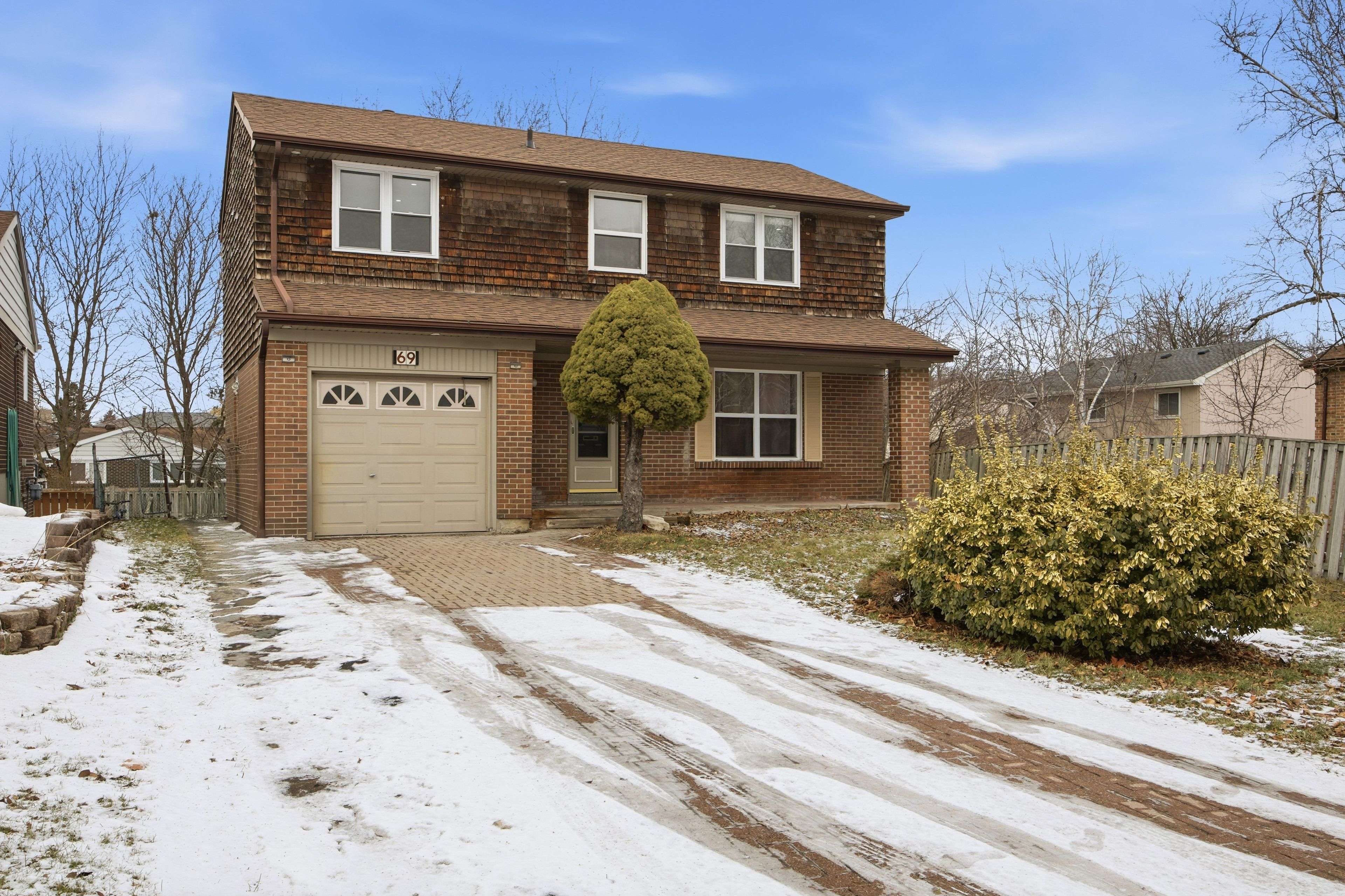 Brampton, ON L6S 2R6,69 Lorraine CRES