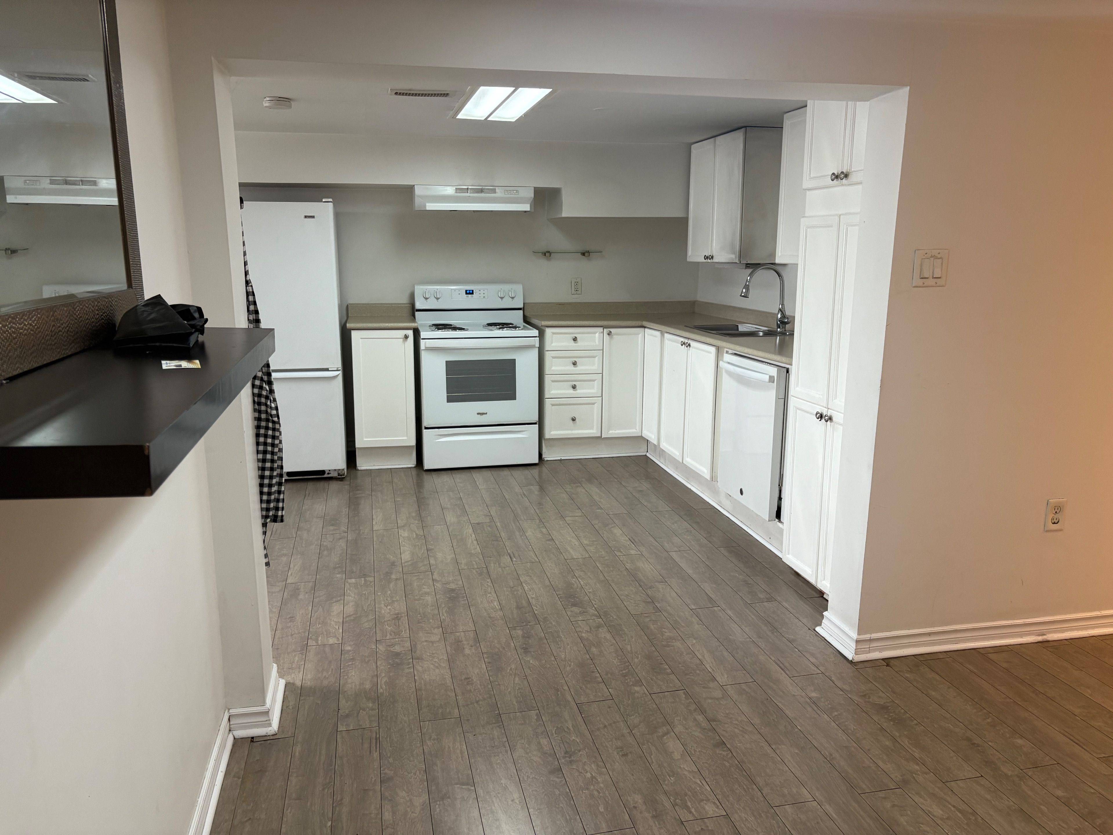 Brampton, ON L6T 1H7,124 Avondale Blvd (Basement) N/A