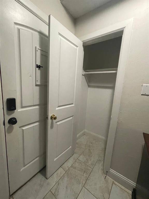 Dallas, TX 75227,2579 Mossglen Drive