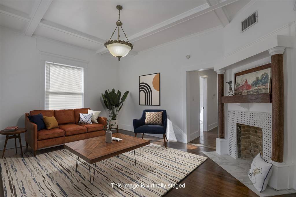 Fort Worth, TX 76110,3002 S Jennings