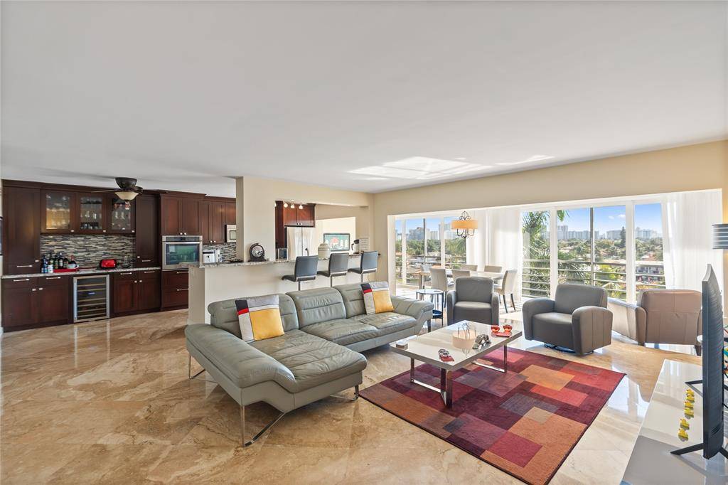 Fort Lauderdale, FL 33308,3050 NE 47th Ct #606