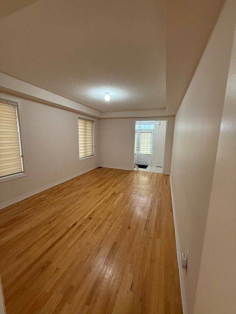 Brampton, ON L7A 5B5,56 Clunburry RD