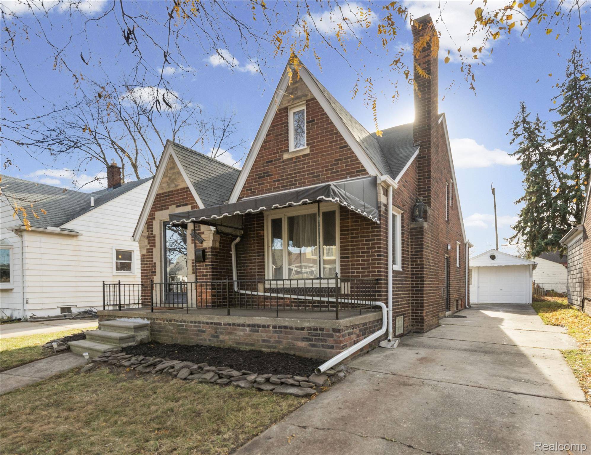 Center Line, MI 48015,8060 Edward AVE