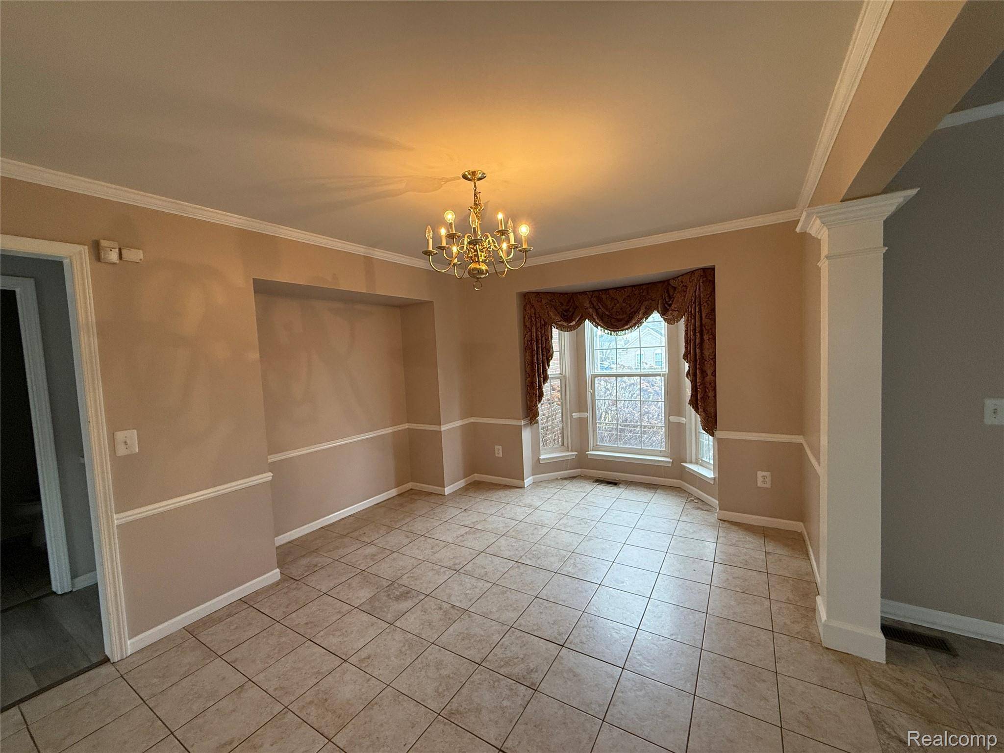 Grand Blanc, MI 48439,4377 Brighton DR