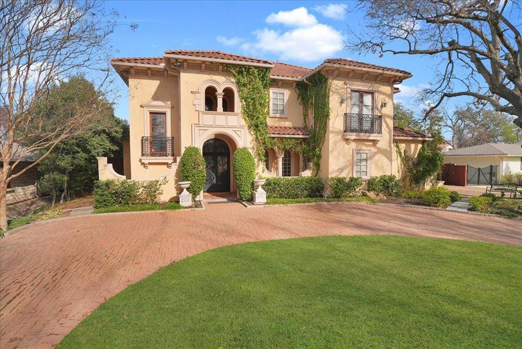 Dallas, TX 75225,6807 Lupton Drive