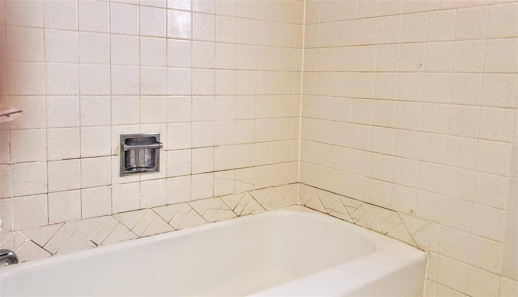 Mineral Wells, TX 76067,1220 NW 7th Avenue