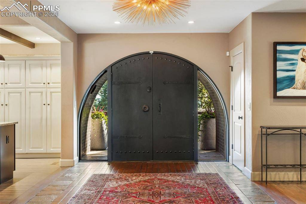 Colorado Springs, CO 80906,10 Chase LN