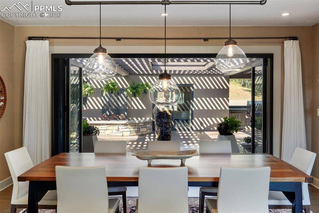 Colorado Springs, CO 80906,10 Chase LN