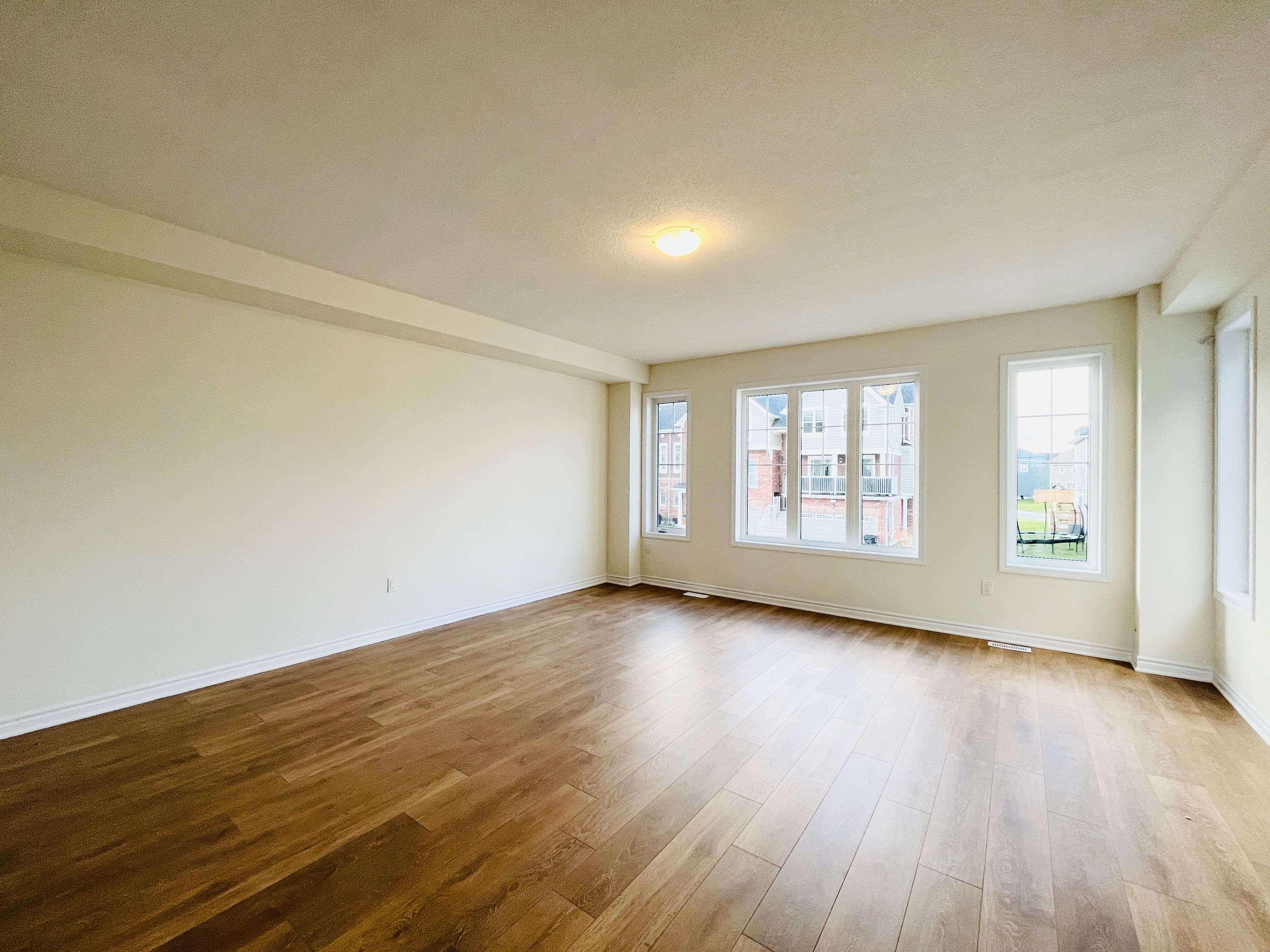 Wasaga Beach, ON L9Z 0J6,78 Sandhill Crane DR