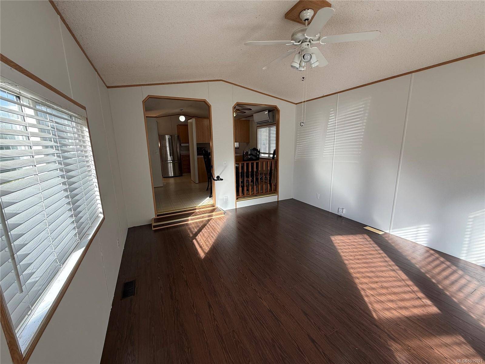 Nanaimo, BC V9R 6N3,25 Maki Rd #130