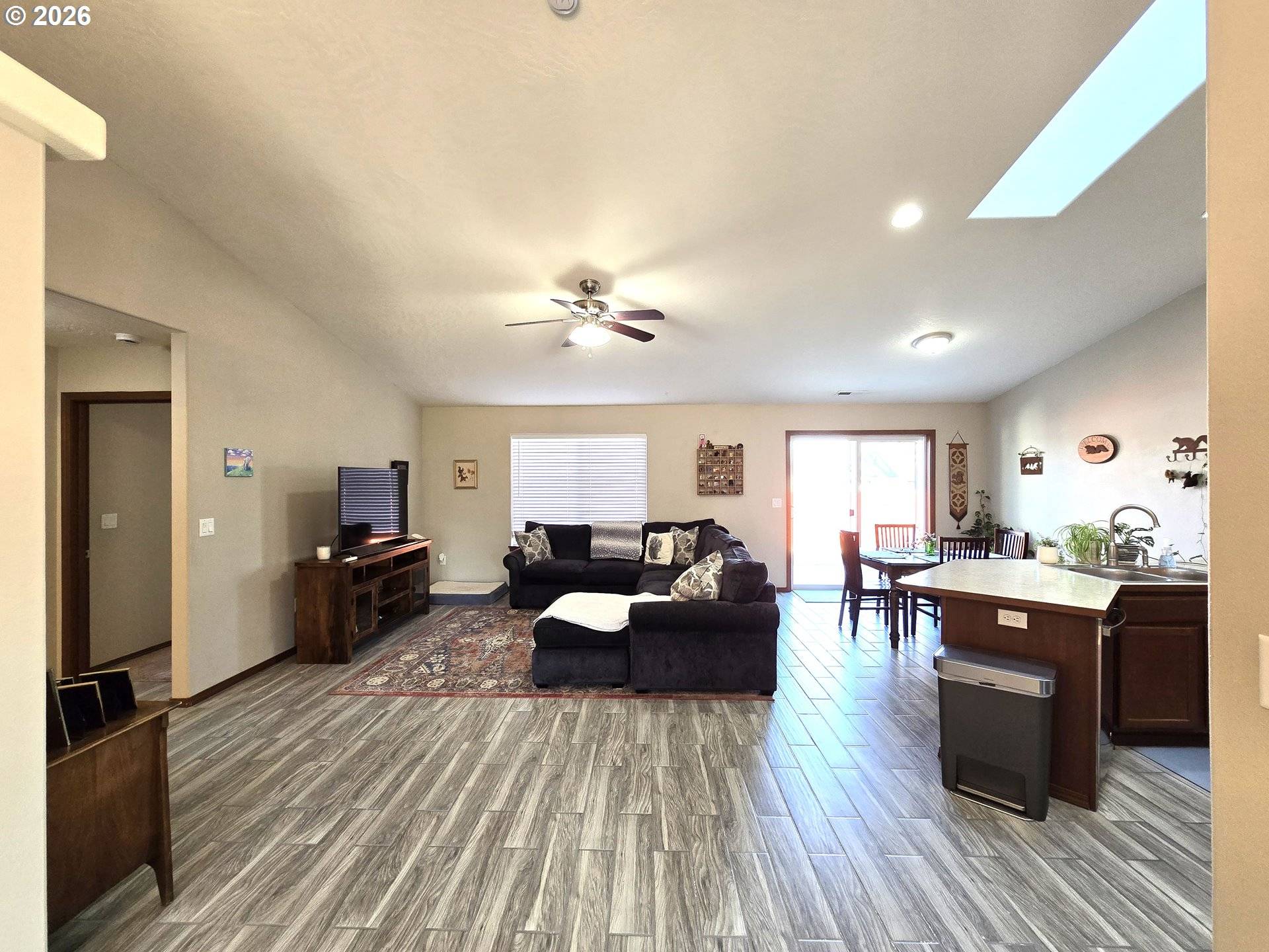 Hermiston, OR 97838,240 W MOORE AVE