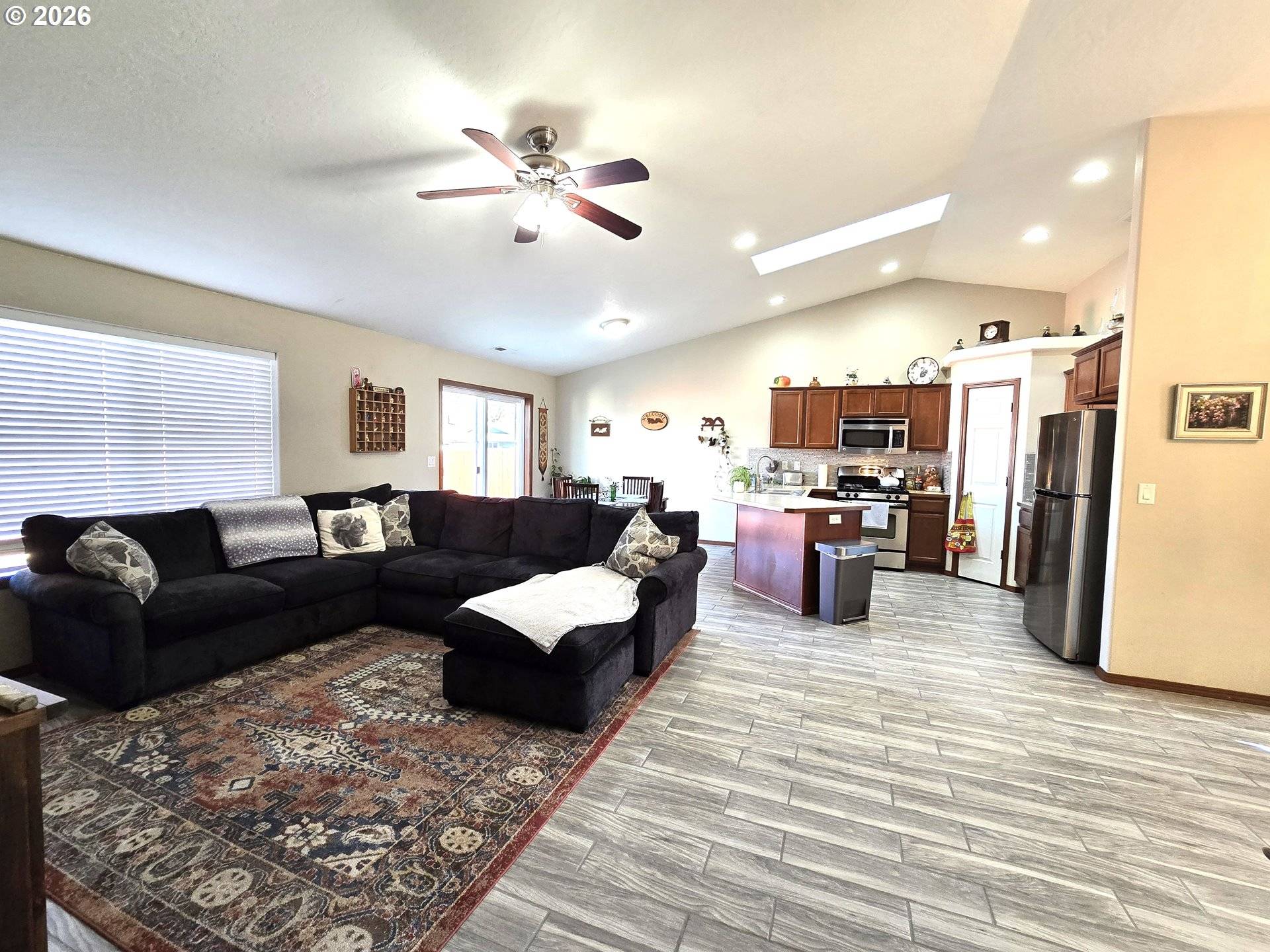 Hermiston, OR 97838,240 W MOORE AVE