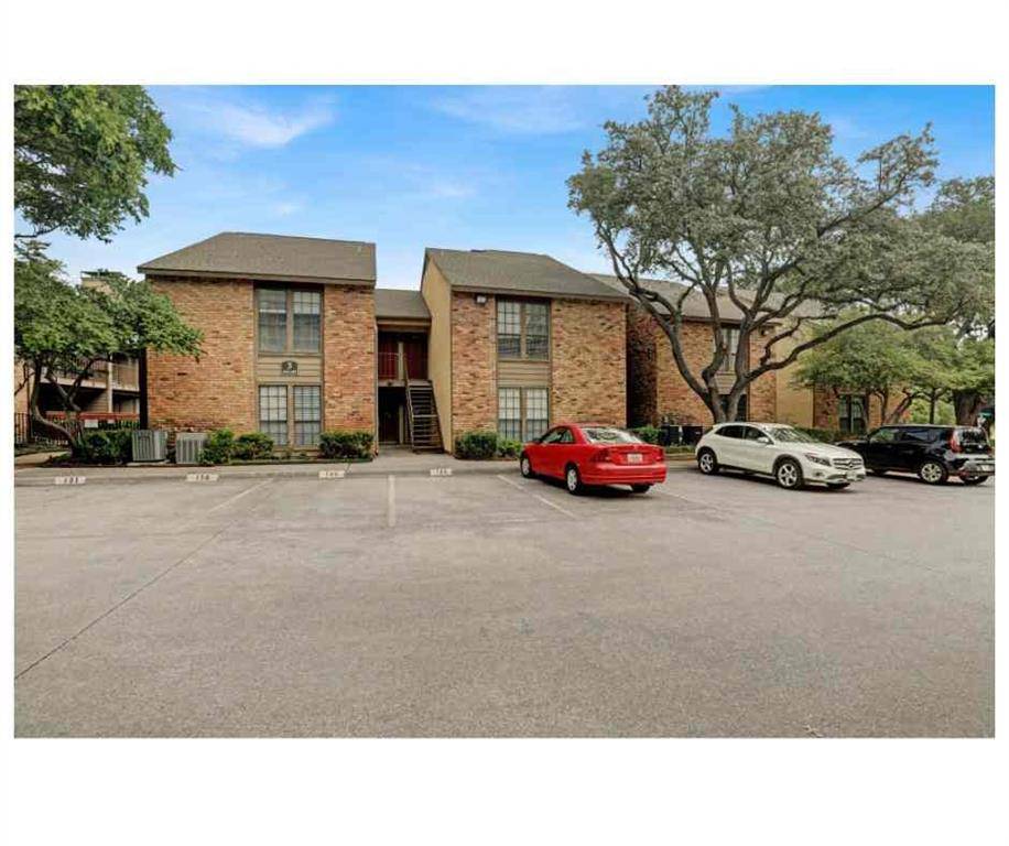 Dallas, TX 75248,15221 Berry Trail #304