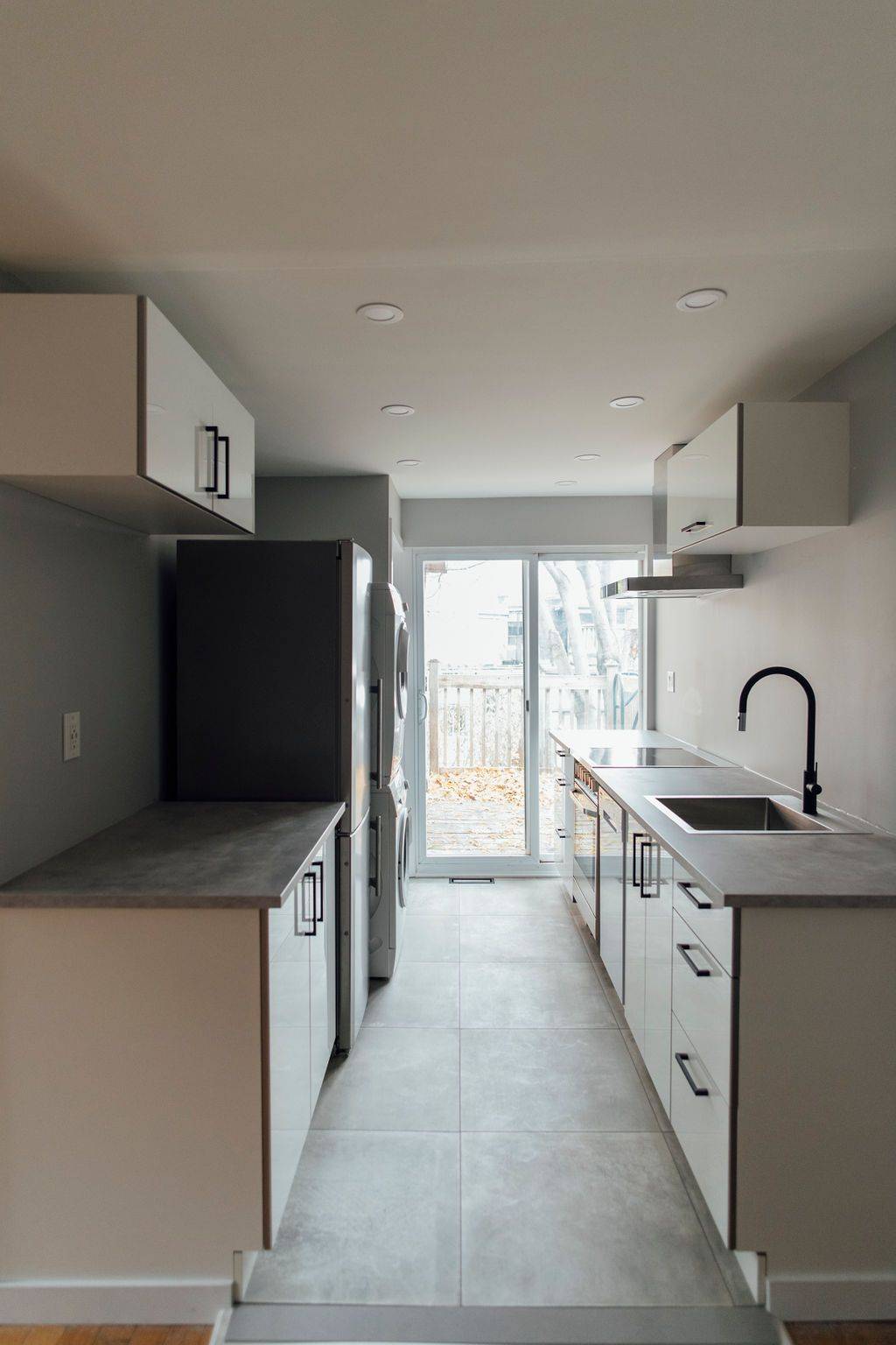 Toronto W01, ON M6R 2T7,29 Ridley GDNS #Upper