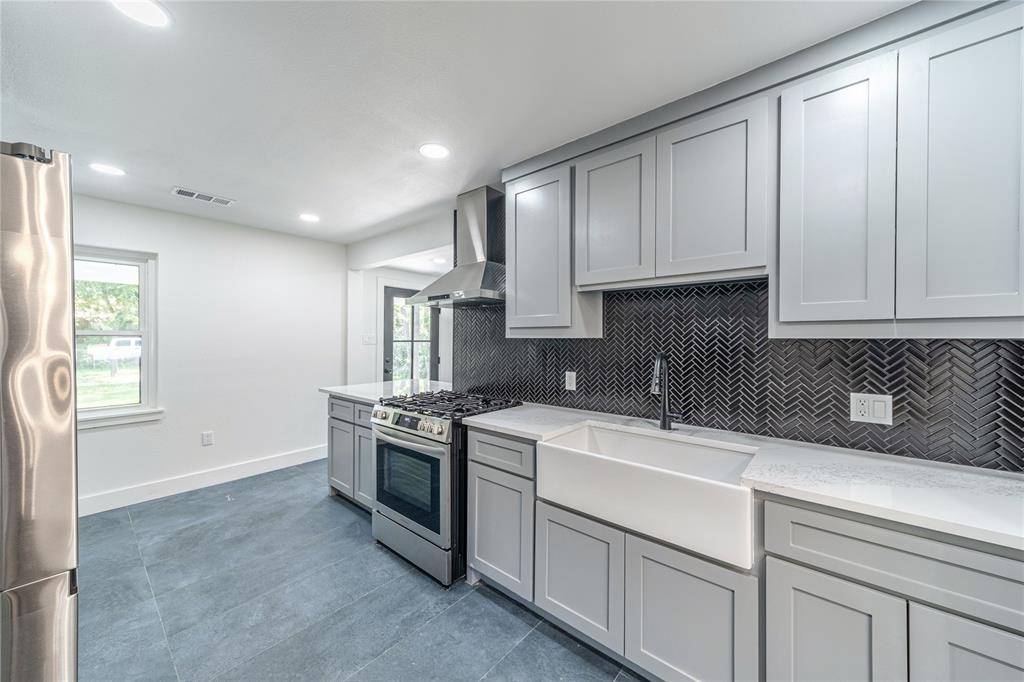 Garland, TX 75041,932 Treasure Road