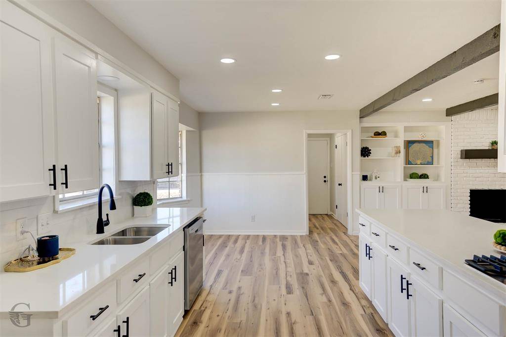 Bossier City, LA 71111,401 Plaza Circle