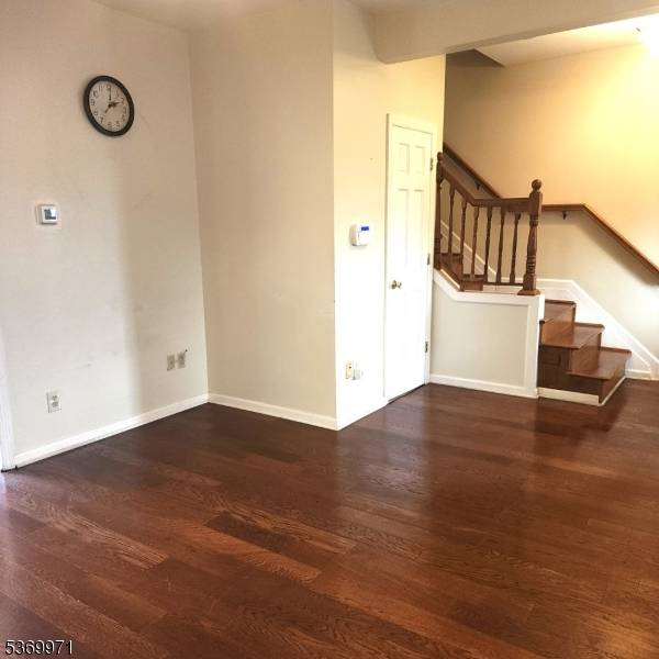 Linden City, NJ 07036,308 Hagel Ave