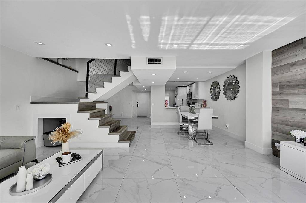 Coral Springs, FL 33065,9962 Royal Palm Blvd #9962