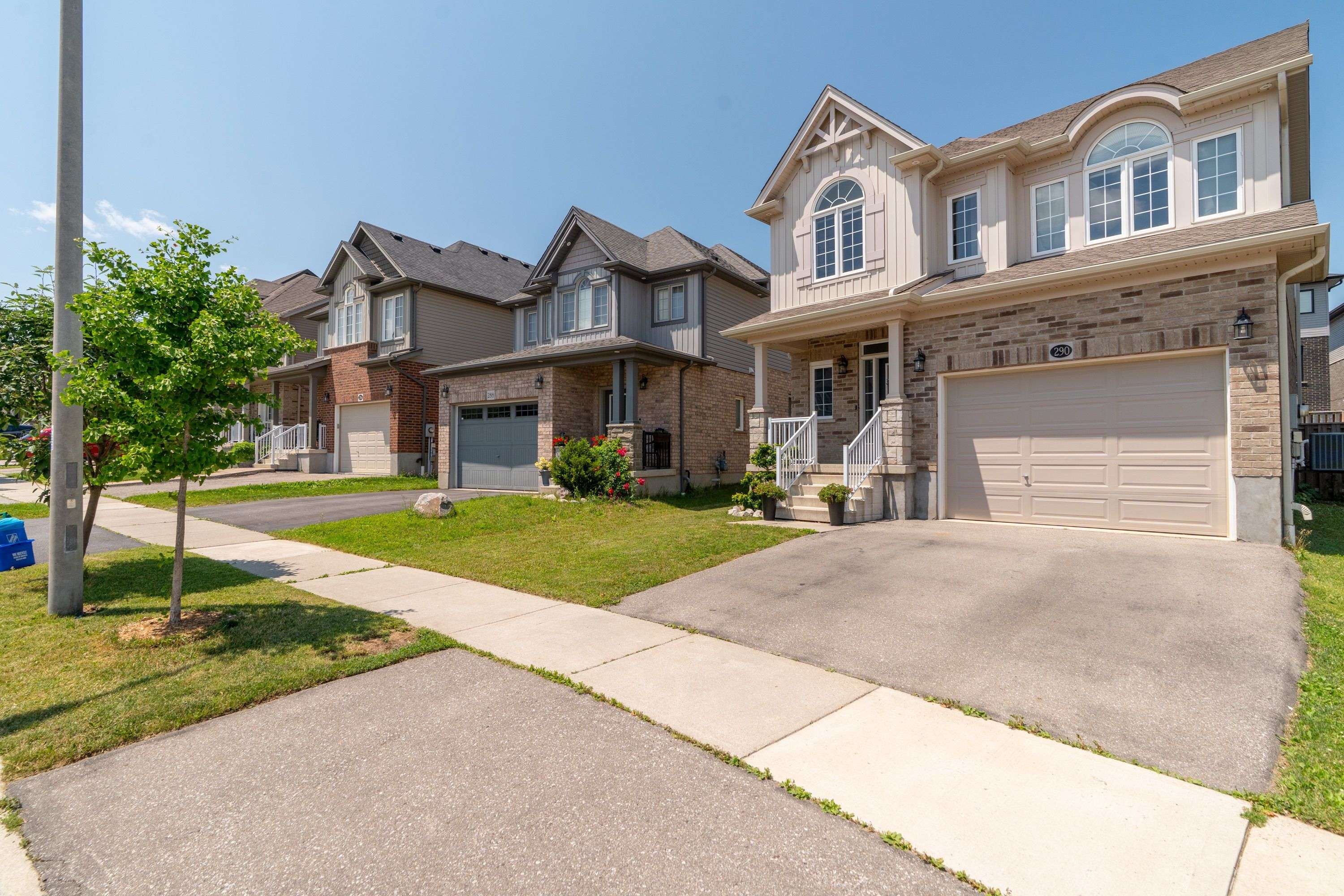 Waterloo, ON N2V 0B3,290 Ginseng ST