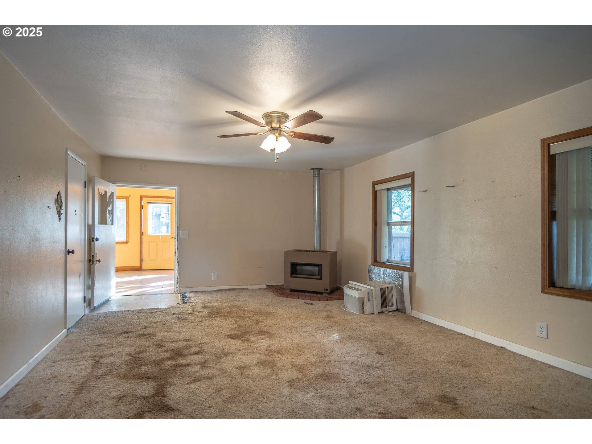 839 UNION GAP LOOP RD, Oakland, OR 97462