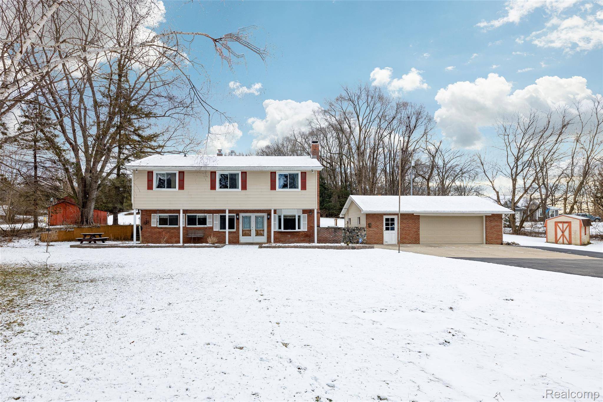 Pinckney, MI 48169,11081 Kelly RD