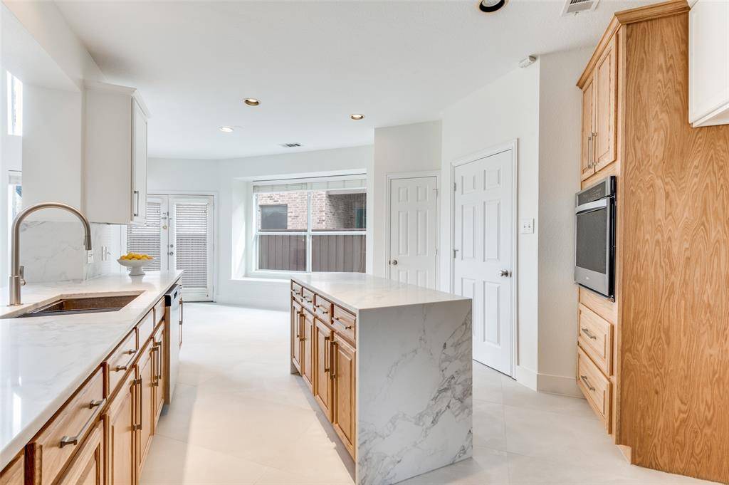 Fairview, TX 75069,396 Parkvillage Avenue