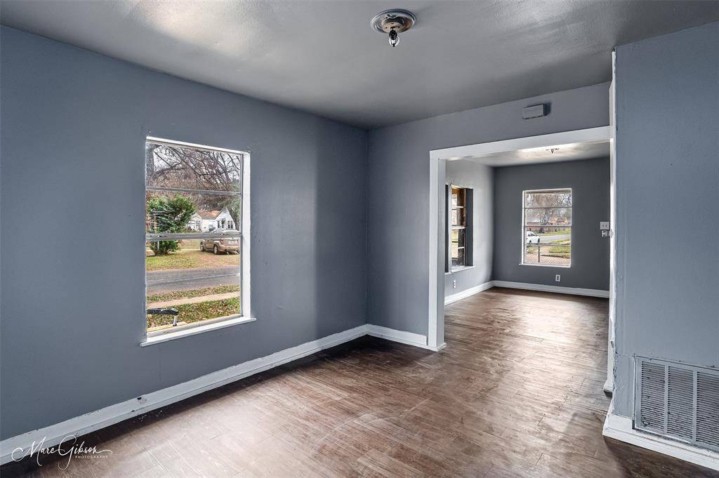 Bossier City, LA 71111,329 Edwards Street