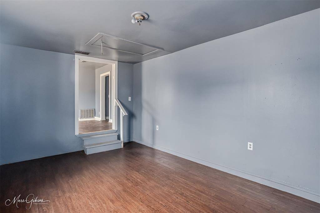 Bossier City, LA 71111,329 Edwards Street