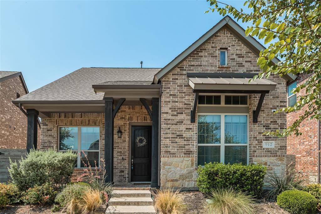 Argyle, TX 76226,912 Lamp Post Lane